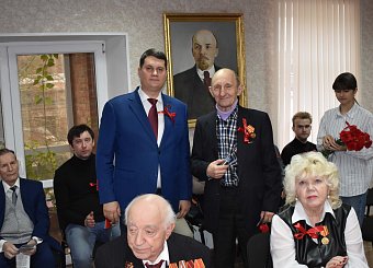 На круглом столе в Туле, посвященном годовщине Великого Октября, выступили Николай Арефьев и Сергей Удальцов