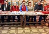 Ефремовские коммунисты отметили годовщину воссоединения Крыма и Севастополя Ефремовские коммунисты отметили годовщину воссоединения Крыма и Севастополя