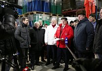 Г.А. Зюганов: «Помогали, и будем помогать своим друзья на Донбассе» Г.А. Зюганов: «Помогали, и будем помогать своим друзья на Донбассе»