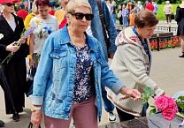 В День памяти и скорби тульские коммунисты почтили память юных героев-антифашистов В День памяти и скорби тульские коммунисты почтили память юных героев-антифашистов