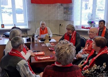 Круглый стол ,посвященный 143-й годовщине со дня рождения И. В. Сталина, прошёл в Ефремовском ГК КПРФ