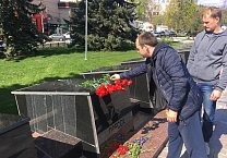 Тульские коммунисты почтили память убитых в одесском Доме профсоюзов пять лет назад Тульские коммунисты почтили память убитых в одесском Доме профсоюзов пять лет назад