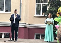 Олег Лебедев выступил на праздновании Медового Спаса в Федеральном научном центре пчеловодства Олег Лебедев выступил на праздновании Медового Спаса в Федеральном научном центре пчеловодства