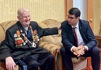 Тульский обком КПРФ поздравил ветерана Великой Отечественной войны А.И. Тимофеева с Днем Победы
