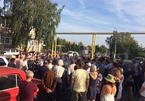 Оштрафованная судом депутат-коммунист Галина Лазурейкис не испугалась и продолжит защищать своих земляков!