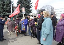 Узловские ветераны отметили праздник Великого Октября