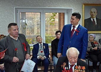 На круглом столе в Туле, посвященном годовщине Великого Октября, выступили Николай Арефьев и Сергей Удальцов