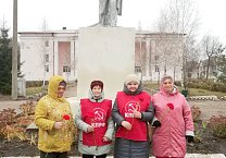 Тульские коммунисты по всему региону провели возложения цветов к памятникам В.И. Ленина