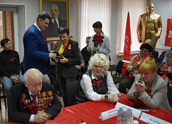 На круглом столе в Туле, посвященном годовщине Великого Октября, выступили Николай Арефьев и Сергей Удальцов