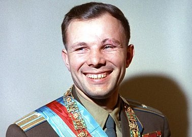 Геннадий Зюганов: Герои космоса учат нас брать большие вершины!