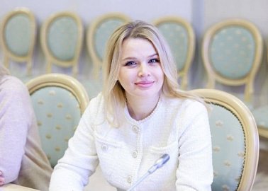 Депутат Тульской городской Думы Елена Чекан приняла участие в заседании круглого стола, посвященного сопровождению подростков в конфликте с законом