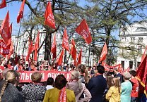 1 мая тульский обком провёл массовую демонстрацию и праздничный митинг
