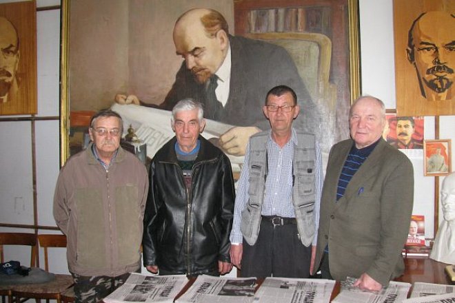 Встреча поколений в день рождения Ленина прошла в Чернском райкоме КПРФ