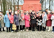 Тульские коммунисты по всему региону провели возложения цветов к памятникам В.И. Ленина