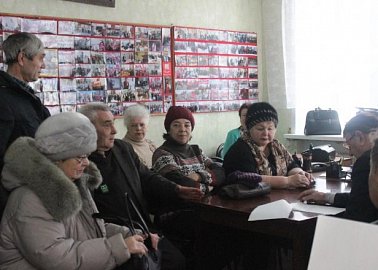 Консультативный Совет Старейшин при Ефремовском ГК КПРФ рекомендовал новых товарищей в члены партии
