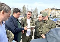 Гуманитарный конвой КПРФ для пчеловодов Донбасса по поручению Г.А. Зюганова доставлен в г. Донецк Гуманитарный конвой КПРФ для пчеловодов Донбасса по поручению Г.А. Зюганова доставлен в г. Донецк
