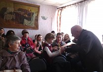 В Ефремове наградили лауреатов конкурса сочинений о Ленине В Ефремове наградили лауреатов конкурса сочинений о Ленине