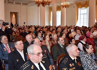 100-летие Красной Армии и 25-летие воссоздания Компартии. 100-летие Красной Армии и 25-летие воссоздания Компартии.
