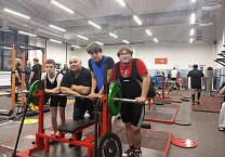БЫТЬ КОМСОМОЛЬЦЕМ - ЗНАЧИТ БЫТЬ СИЛЬНЫМ БЫТЬ КОМСОМОЛЬЦЕМ - ЗНАЧИТ БЫТЬ СИЛЬНЫМ