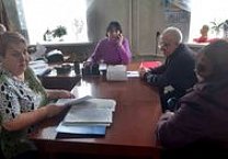 Ефремовские депутаты-коммунисты провели прием граждан