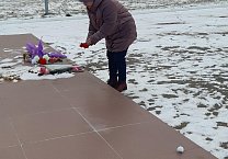 Ефремовские коммунисты почтили память воинов, освободивших город в декабре 1941 года Ефремовские коммунисты почтили память воинов, освободивших город в декабре 1941 года