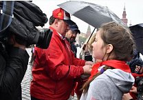 Юных туляков приняли в пионеры на Красной площади