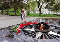 В Тульской области члены КПРФ почтили память героев Великой Отечественной войны в день 75-летия Великой Победы!