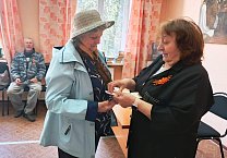 Активисты Донского отделения КПРФ получили партийные награды