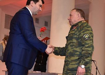 100-летие Красной Армии и 25-летие воссоздания Компартии. 100-летие Красной Армии и 25-летие воссоздания Компартии.