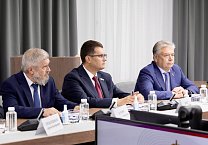 Первый секретарь Тульского обкома КПРФ Алексей Лебедев принял участие в заседании Совета региональных отделений политических партий Первый секретарь Тульского обкома КПРФ Алексей Лебедев принял участие в заседании Совета региональных отделений политических партий