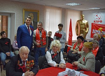 На круглом столе в Туле, посвященном годовщине Великого Октября, выступили Николай Арефьев и Сергей Удальцов