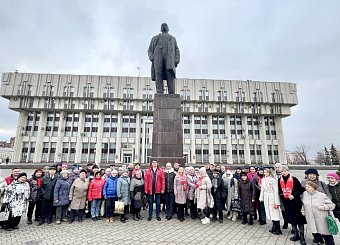 Тульские коммунисты отпраздновали 107-ю годовщину Великого Октября Тульские коммунисты отпраздновали 107-ю годовщину Великого Октября