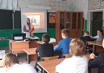 Ефремовские коммунисты вспоминают лучших земляков в Год педагога