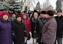Ефремовские коммунисты отметили день освобождения родного города Ефремовские коммунисты отметили день освобождения родного города