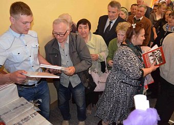 Тульский обком КПРФ провел чествование детей войны с презентацией книги.