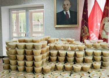 В международный день защиты детей  воспитанники детских домов получили в подарок мёд от депутата Госдумы Олега Лебедева