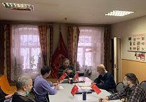 В честь дня рождения И.В.Сталина туляков приняли в ряды КПРФ