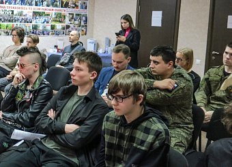 В Тульском обкоме КПРФ обсудили идеологическую борьбу и патриотическое воспитание В Тульском обкоме КПРФ обсудили идеологическую борьбу и патриотическое воспитание